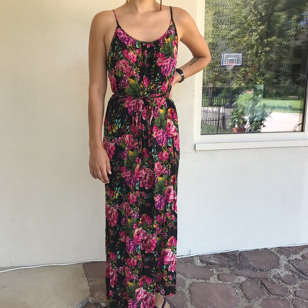 Forever 21 Beachy Floral Maxi Dress - Tie Front